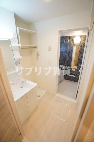 D-ROOM椿森1丁目Aの洗面所