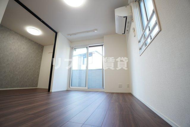 D-ROOM椿森1丁目Aの居間・リビング