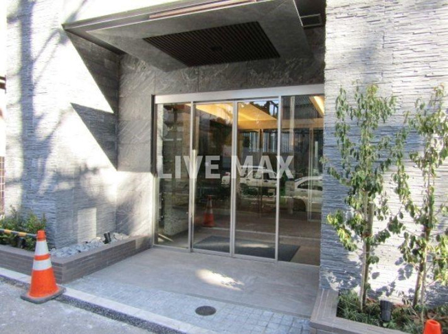 【エントランス】