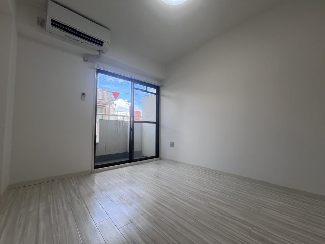 ＭＴビルの居間・リビング