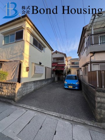 「リフォ済」「小学校近く）二見町西二見 築44年の前面道路含む現地写真