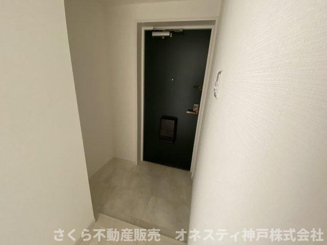 プレステージ明石大久保の玄関|玄関写真です。シューズボックスが配置できるスペースがあります！