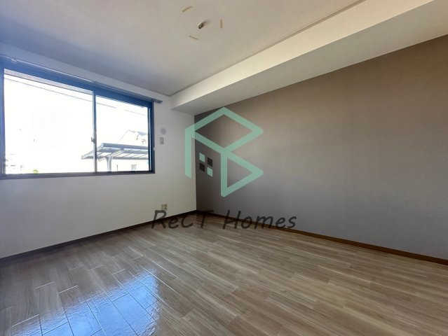 コスモスコートの居間・リビング