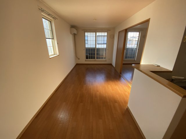 ロワジールの居間・リビング