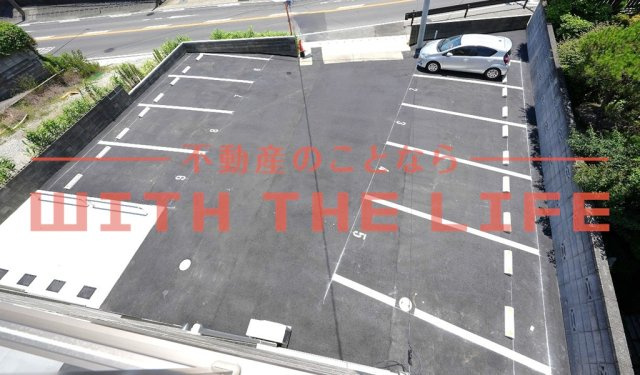 ノクステラ久留米駅南【キャシュバック対象物件】の駐車場|駐車場があるので、車を買う予定の方も安心です