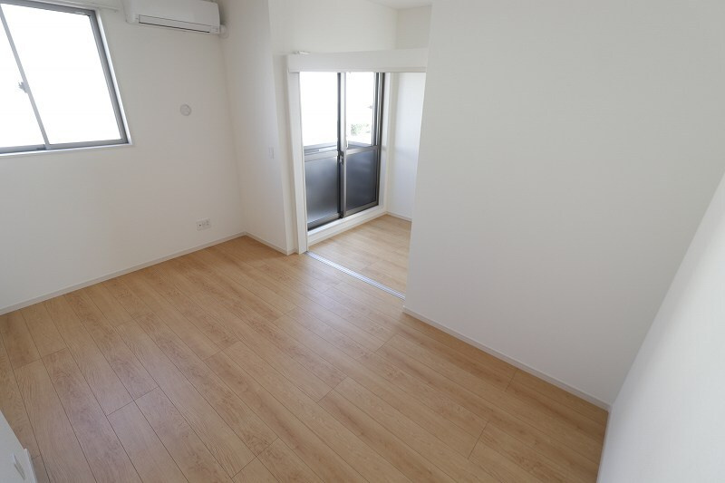 ノクステラ久留米駅南【キャシュバック対象物件】の居間・リビング|こちらのリビングで趣味の時間をお楽しみください