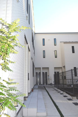 【エントランス】 | エヌコート目白台　※11/2内見開始 | ゆとりのあるエントランスです