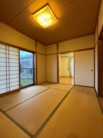 松江市美保関町　中古一戸建ての和室