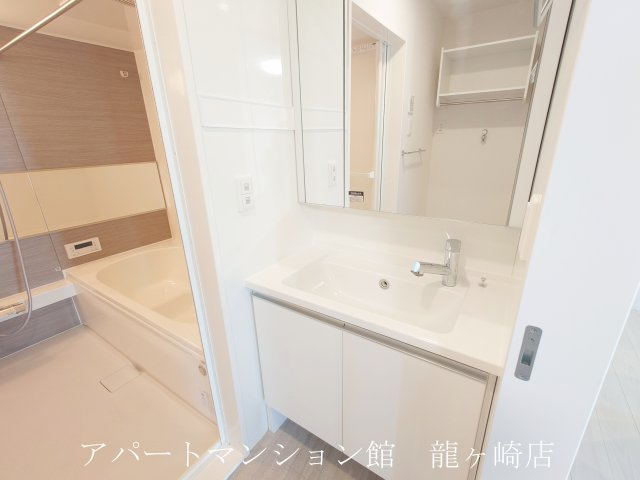 Casa ecranの独立洗面台