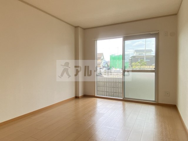 大県マンション2の洋室