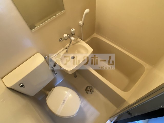 オレンジハウス2の浴室