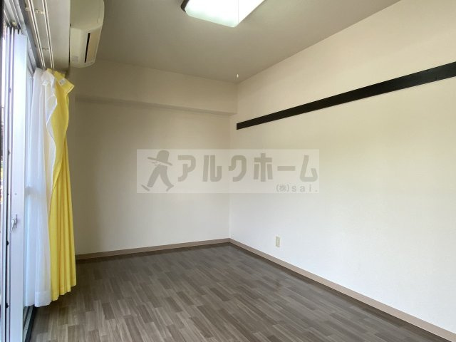 オレンジハウス2の居間・リビング