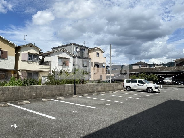 トウスケハウスの駐車場