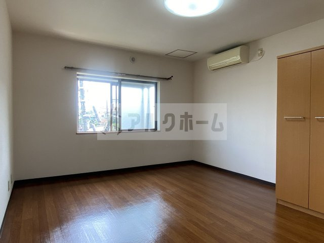 エステートヨシマン2の居間・リビング|エステートヨシマンⅡ　居室スペース