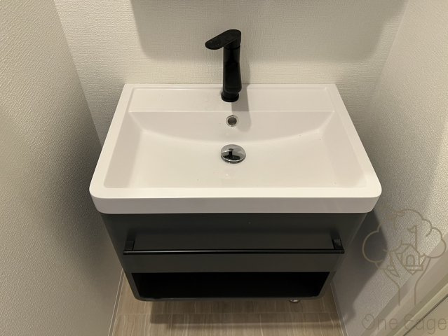 セレニテ東三国ミラクの独立洗面台