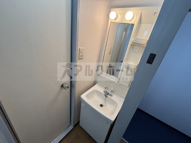 ニドムコートの独立洗面台