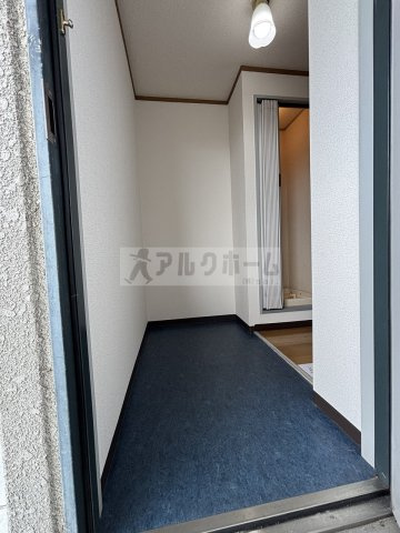 ニドムコートの玄関