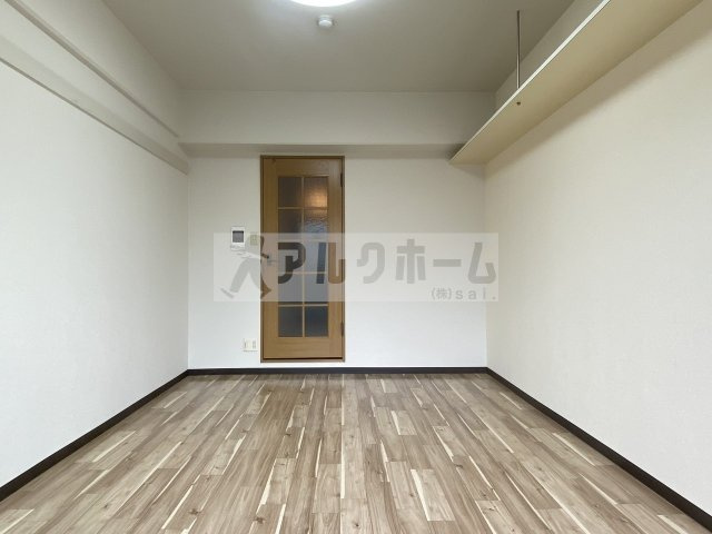 ヴェルジェ旭ヶ丘の居間・リビング