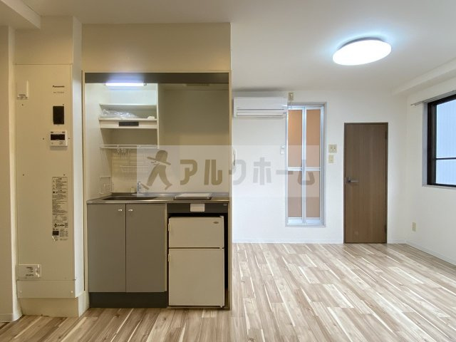 ブランビエントの居間・リビング|ブランビエント（河内国分駅）　洋室