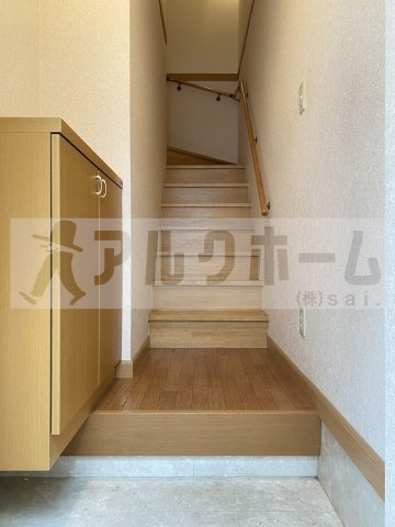 メゾンラフィーネの玄関