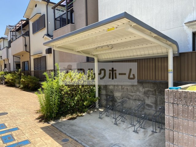 メゾンラフィーネのその他共用部分|メゾンラフィーネ（柏原市法善寺）　自転車置き場
