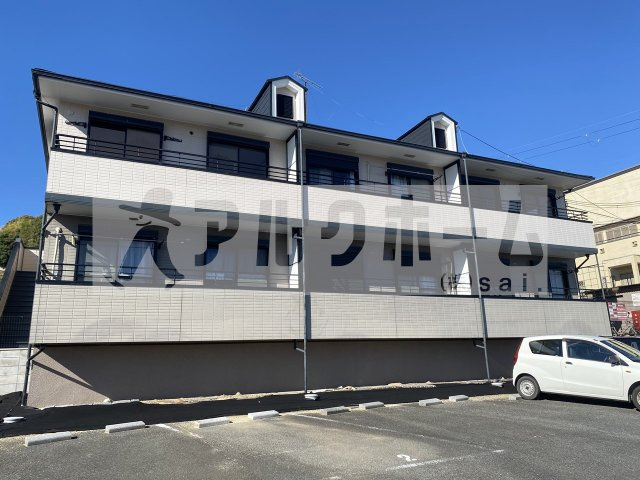 ガーディナルハイツの外観