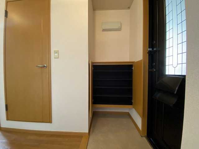 サニーハウス法善寺の玄関|サニーハウス法善寺　法善寺駅　シューズBOX