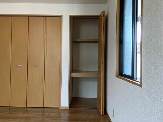 サニーハウス法善寺の収納|サニーハウス法善寺　法善寺駅　クローゼット
