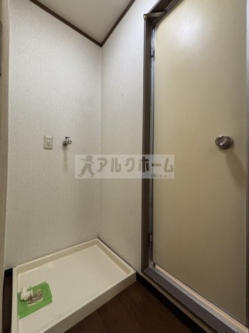 ドリームスクエアの洗面所|ドリームスクエア（河内国分駅・バストイレ別）　洗濯機置場