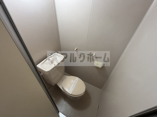 ドリームスクエアのトイレ|ドリームスクエア（河内国分駅・バストイレ別）　トイレ