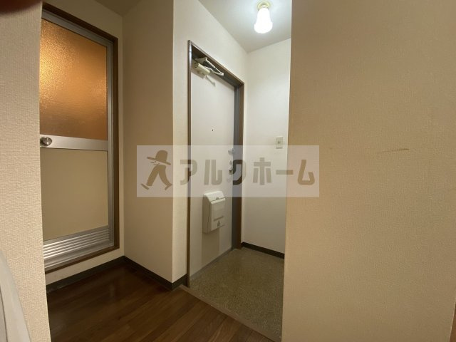 ベルハイツの玄関