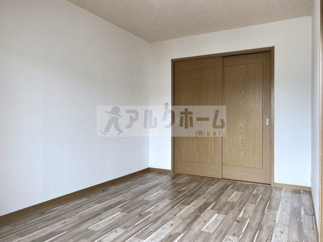 ラ・ポートの洋室