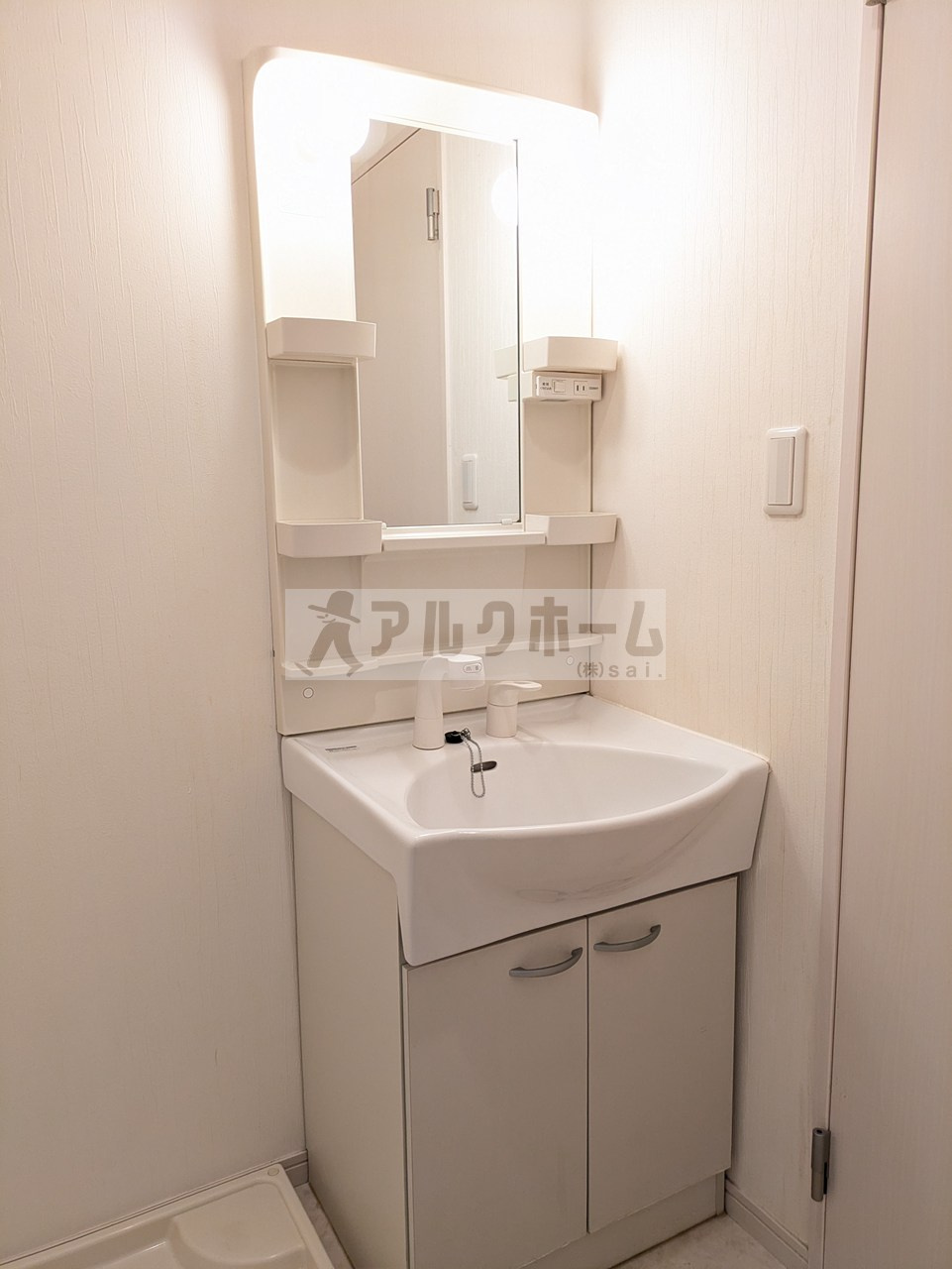 フィットハウスの独立洗面台|フィットハウス（柏原市国分西・河内国分駅）