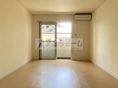 フィットハウスの居間・リビング