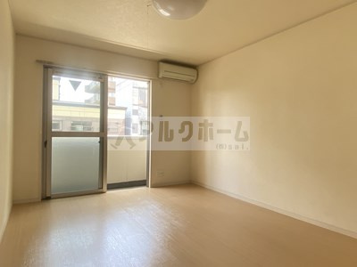 フィットハウスの居間・リビング