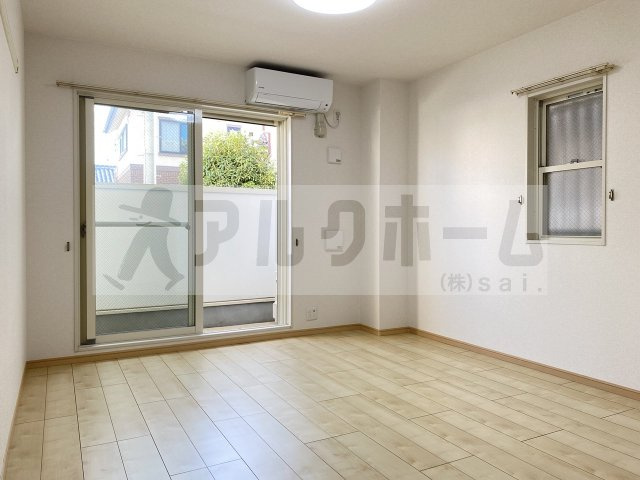 ラージの居間・リビング