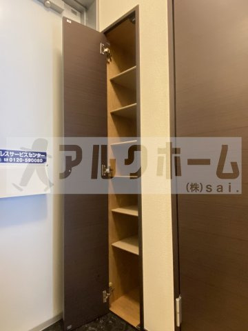 レオネクストウイング片山の玄関