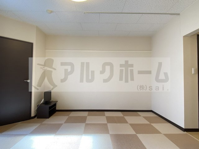 レオネクストウイング片山の居間・リビング