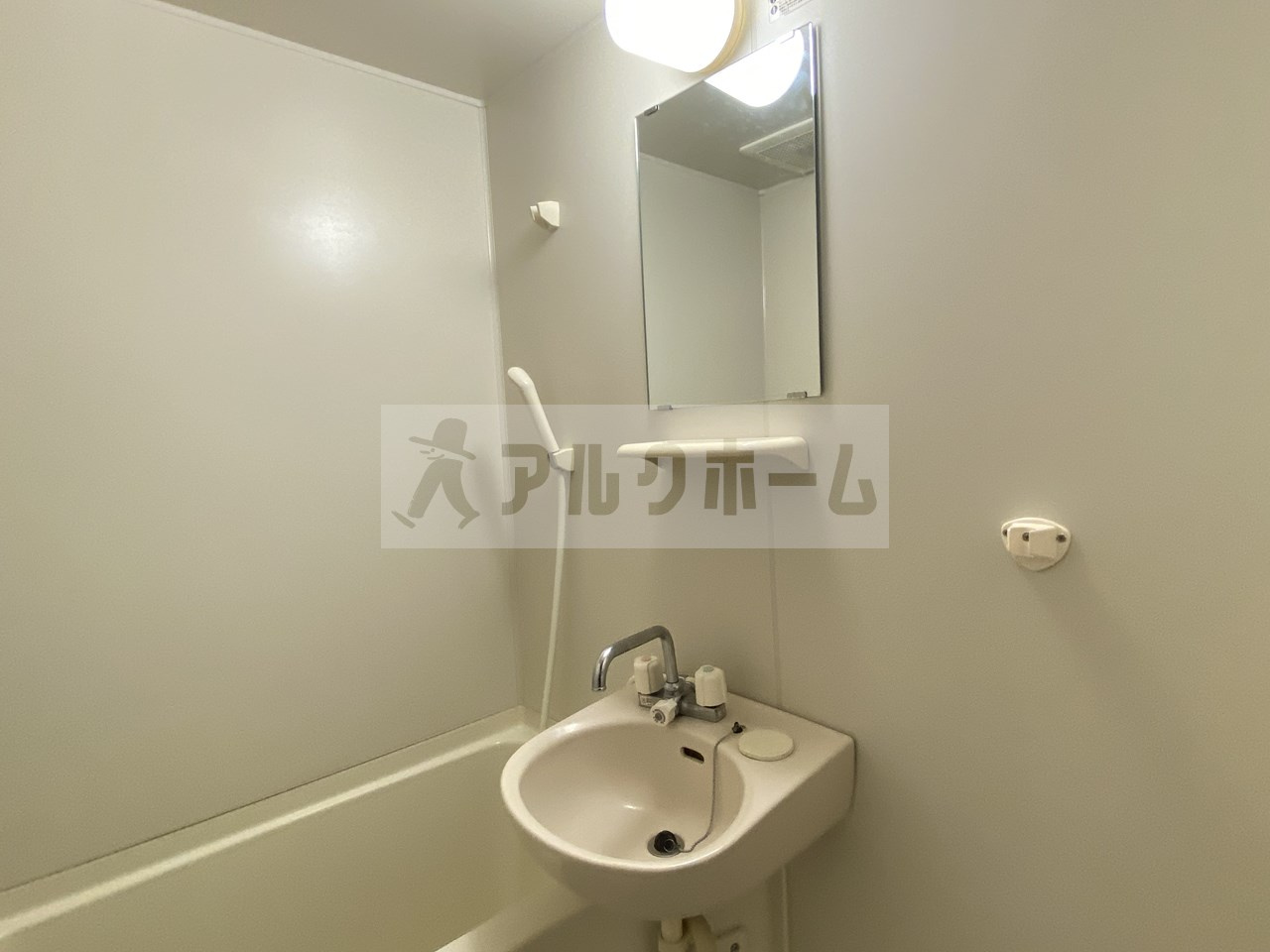 コンドウハイツの洗面所|コンドウハイツ（柏原市旭ヶ丘）　洗面