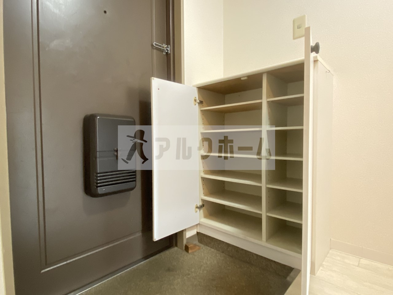 コンドウハイツの玄関|コンドウハイツ（柏原市旭ヶ丘）　シューズBOX