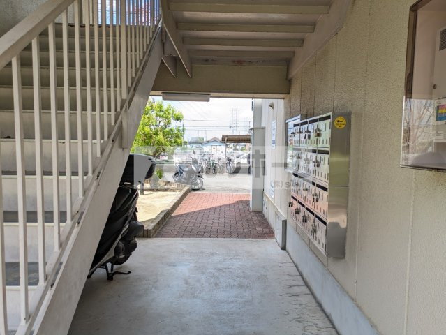 セゾン八尾東のエントランス|セゾン八尾東