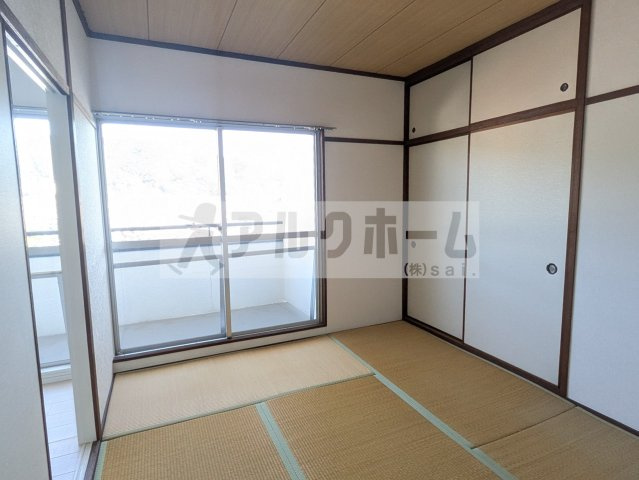 広光ハイツの寝室