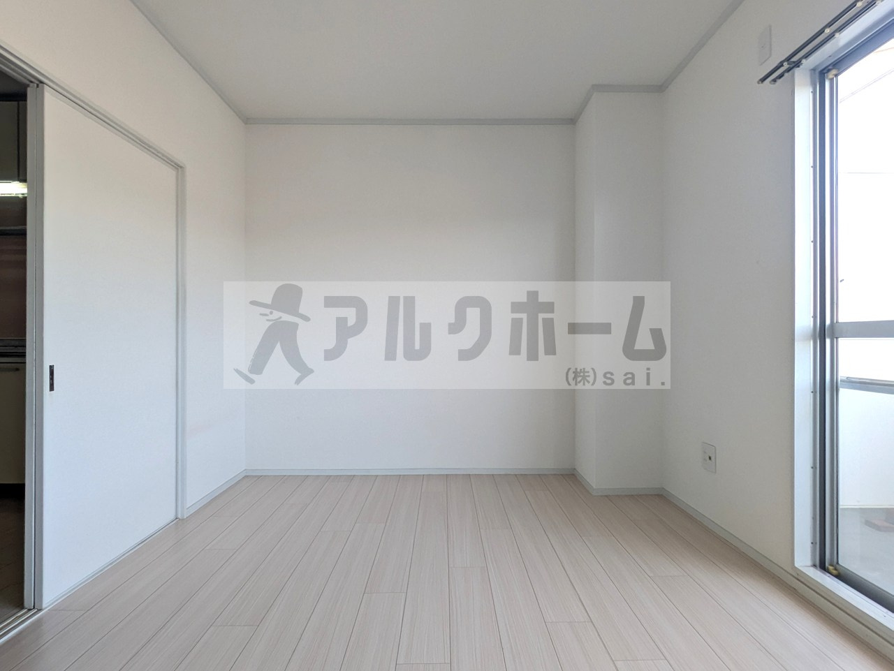 広光ハイツの洋室