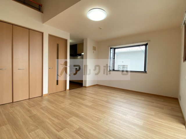 AMOUR ASABU(アムールアザブ)の居間・リビング|キッチンが独立型で生活感を感じさせません