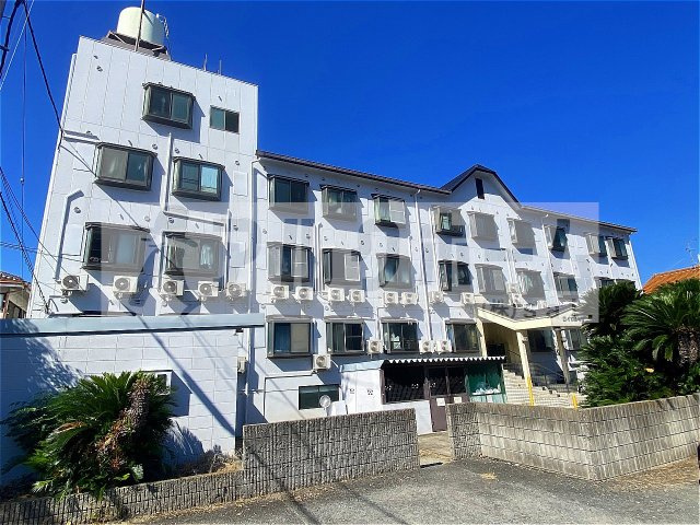 ロイヤル柏原