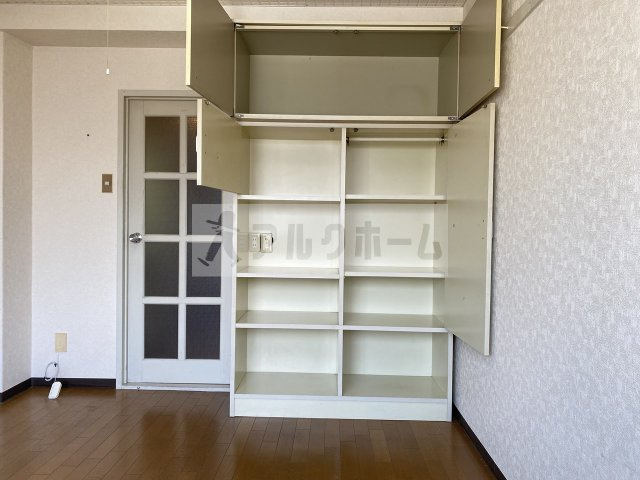 シティライフ柏原の収納|シティライフ柏原　クローゼット