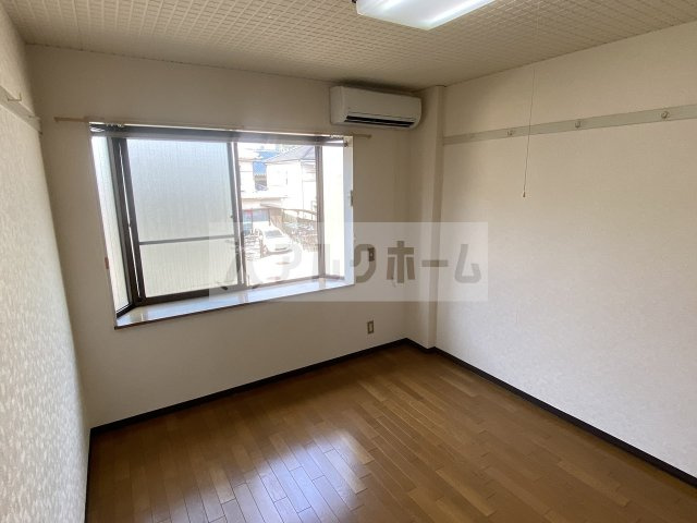 シティライフ柏原の居間・リビング|シティライフ柏原　居室スペース