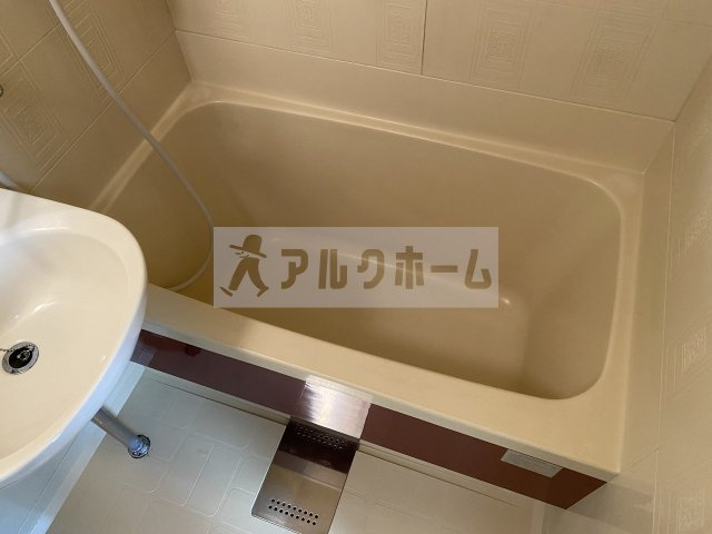 オレンジハウス1の浴室|オレンジハウス1　バスタブ