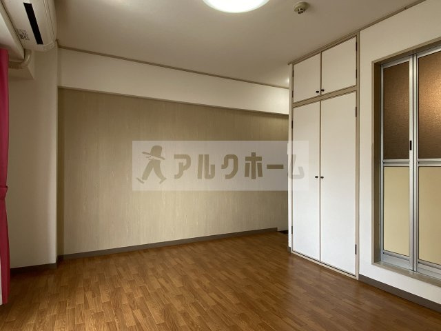 オレンジハウス1の居間・リビング|オレンジハウス1　洋室