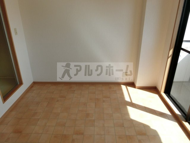 メゾン国分の居間・リビング|メゾン国分（河内国分駅　ワンルーム）　居間